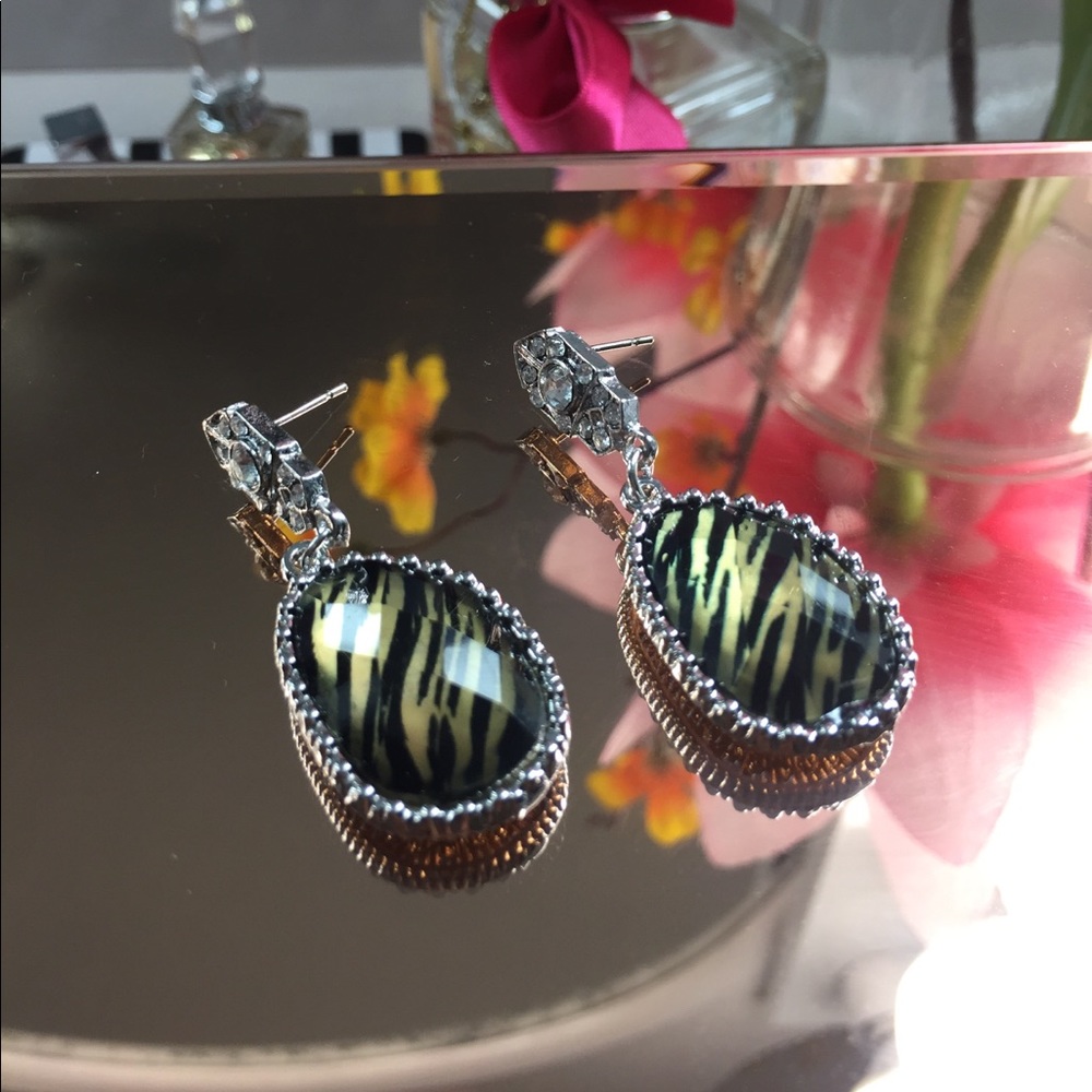 💋New! Crystal Coated Teardrop Earrings💋